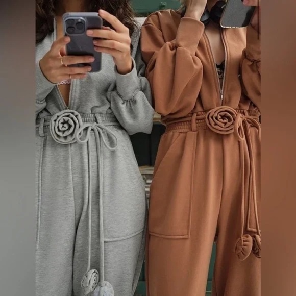 New! For Love & Lemons Yuna gray long sleeve rosette romper 31814 - Picture 3 of 15